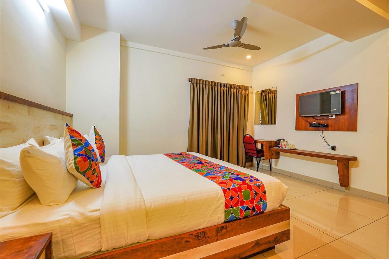 Fabhotel Shakthi Suites - Nr Jayadeva Hospital Бангалор Экстерьер фото