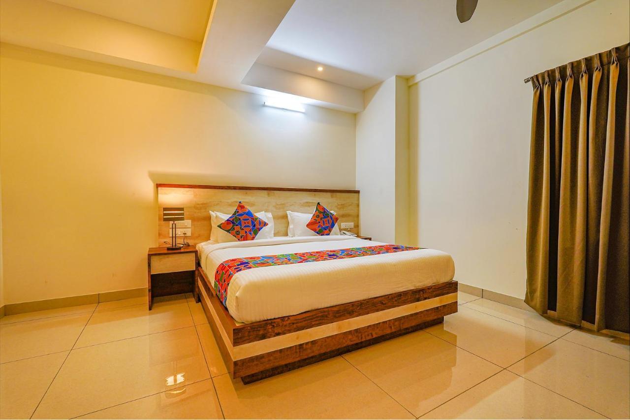 Fabhotel Shakthi Suites - Nr Jayadeva Hospital Бангалор Экстерьер фото